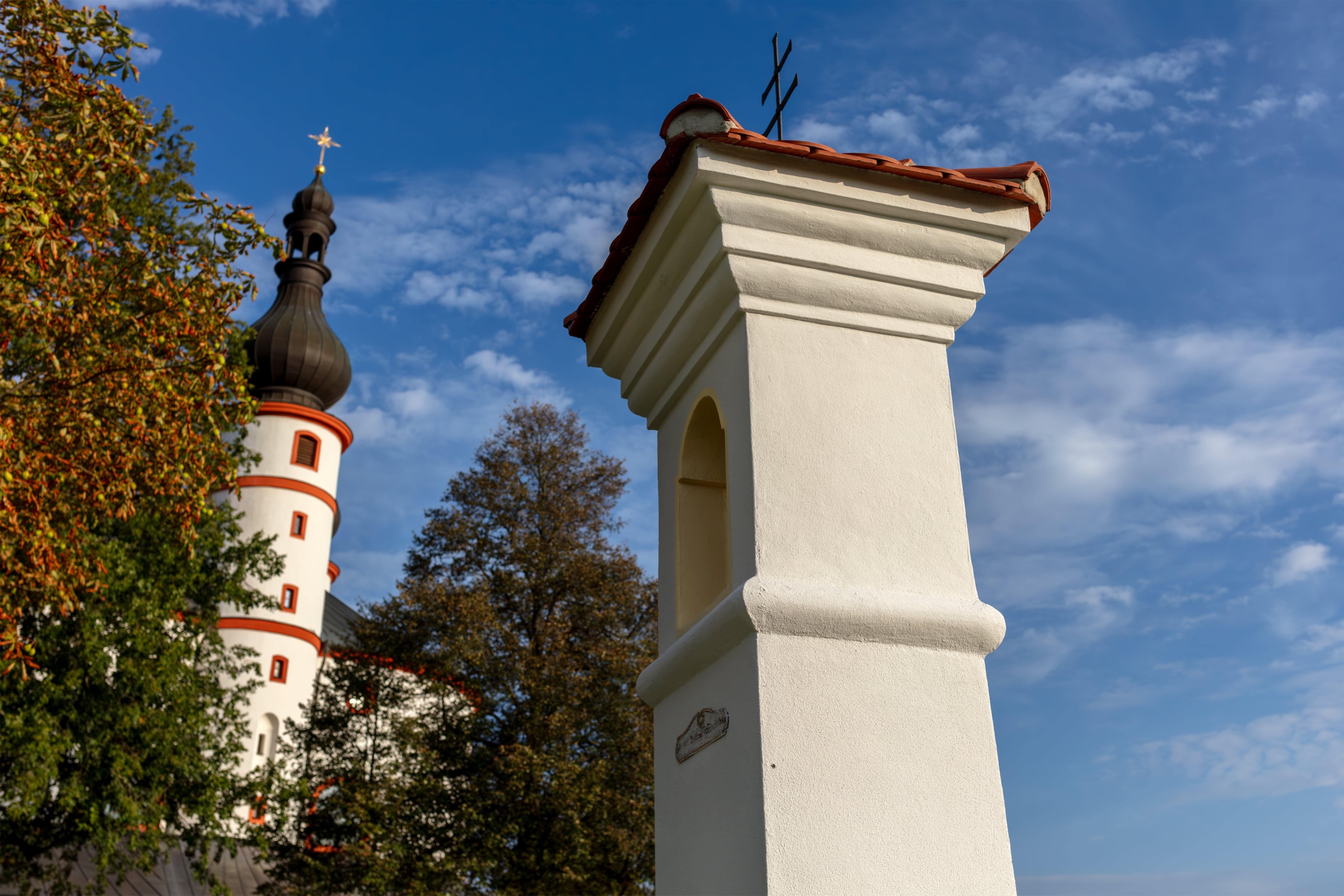 Rosenkranzstationsweg_Ikom Stiftland-min-min